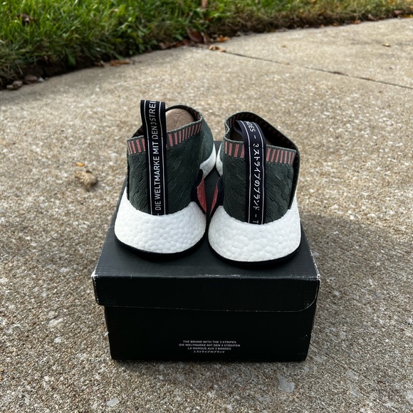 WMNS nmd - Picture 3 of 5